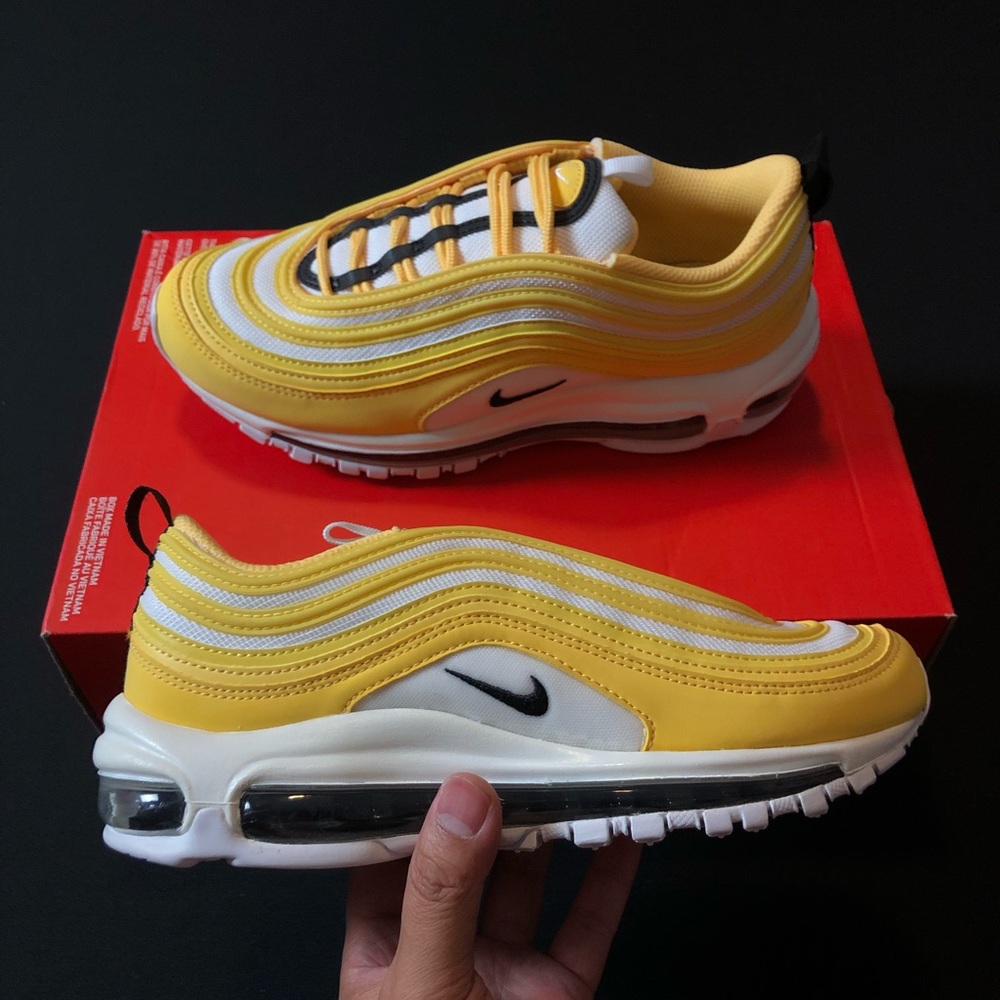 Nike Women’s Air Max 97